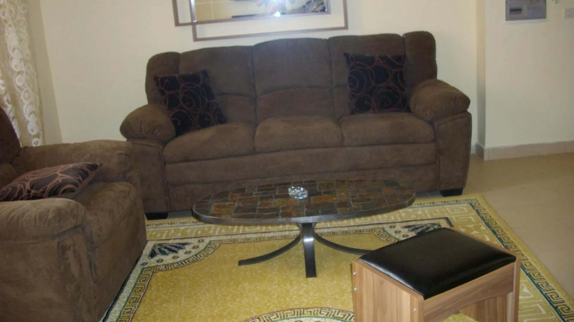 Quiet, Practical, Comfortable Apartment Dakar