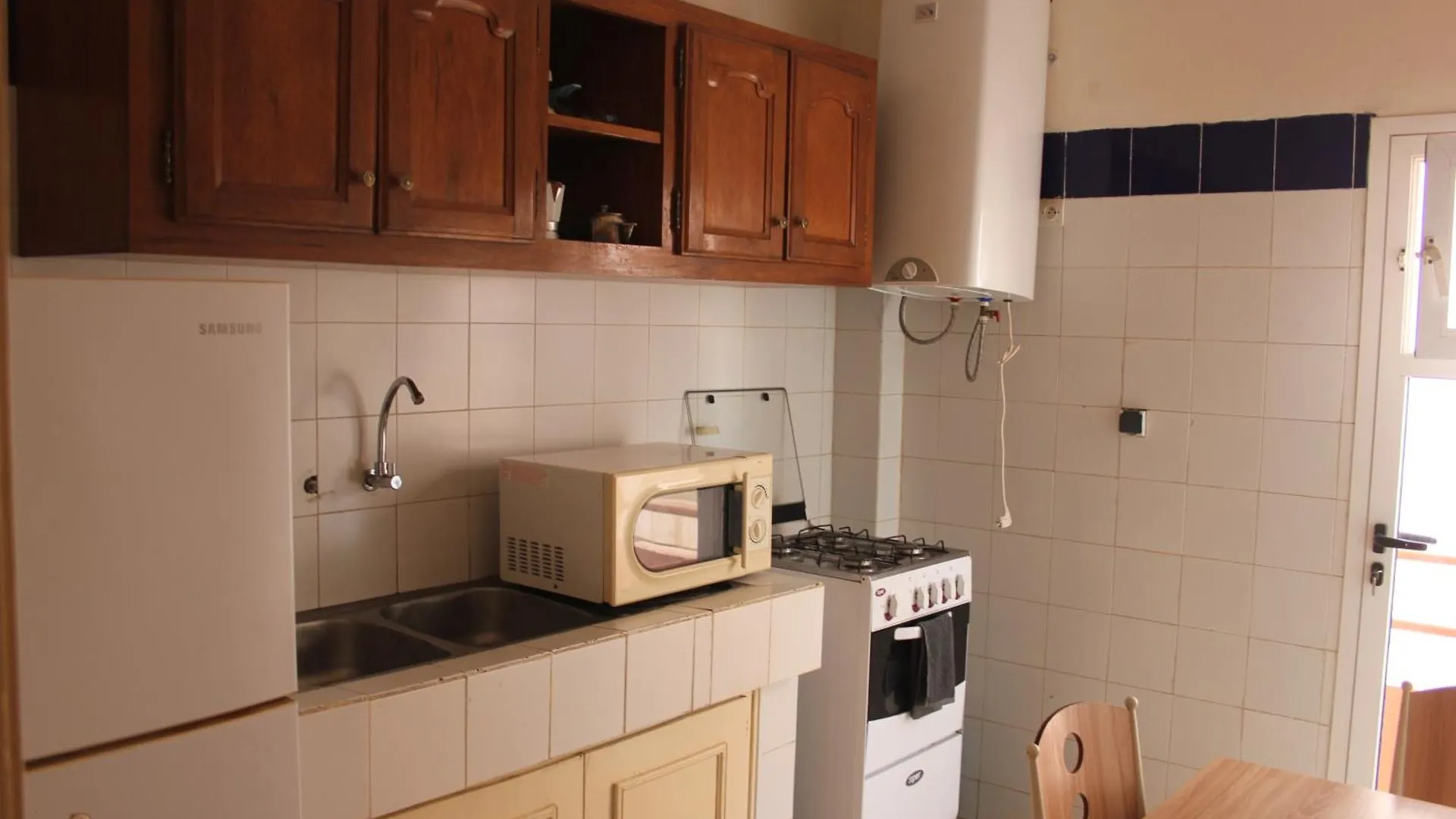 Quiet, Practical, Comfortable Apartment Dakar