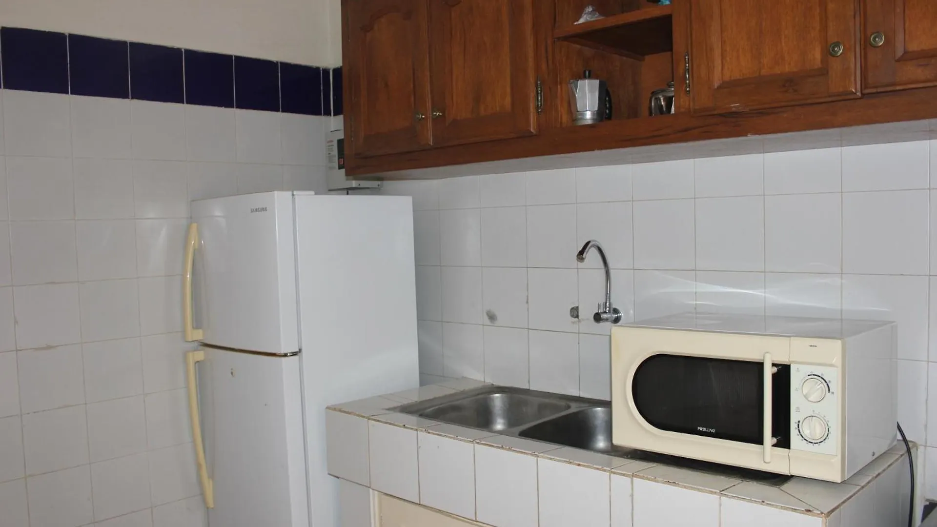 Quiet, Practical, Comfortable Apartment Dakar