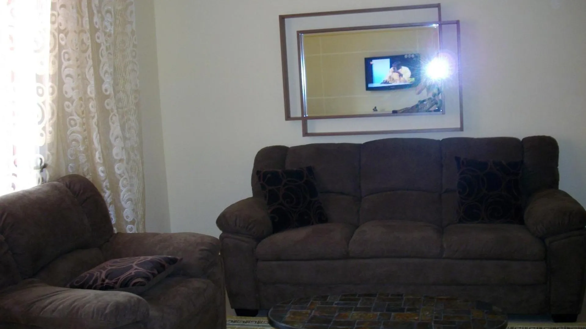 Quiet, Practical, Comfortable Apartment Dakar